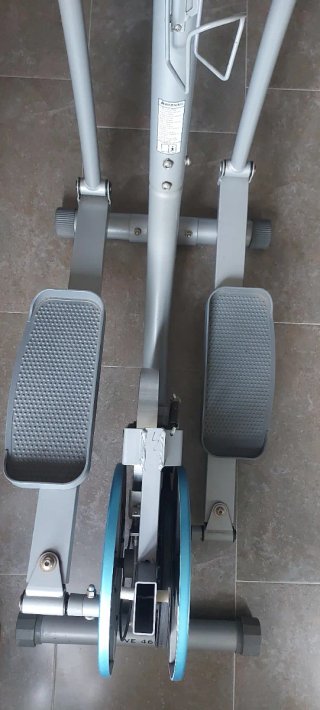 Elíptica gris