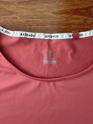 Camiseta deportiva Artengo rosa M/L