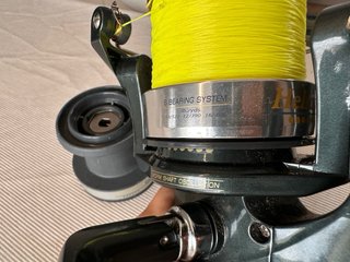 Carrete de pesca Helicon 5600NF + bobina