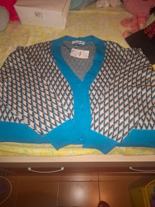 Chaquetas Stradivarius punto rombos.