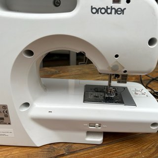 Brother CS10 Máquina de coser electrónica