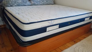 Cama abatible 135 + colchón Viscoelástico Aloe