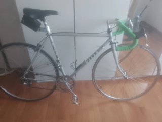 Bicicleta de carretera Zeus