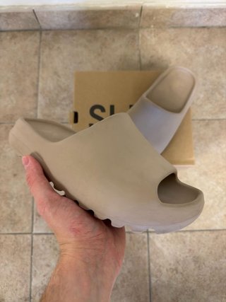 Chanclas Yeezy Slide Beige