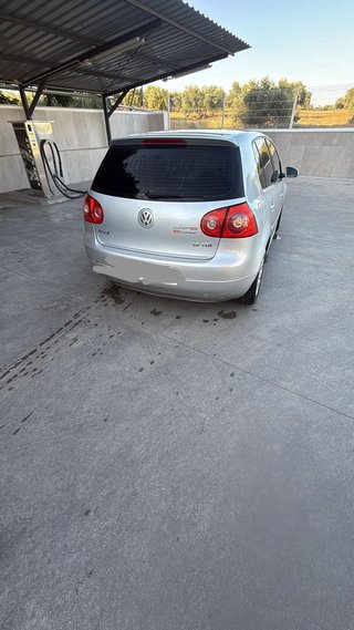 Volkswagen Golf 2003