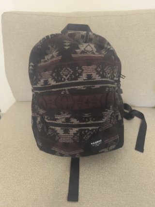 Mochila Pull&Bear étnica beige y marrón