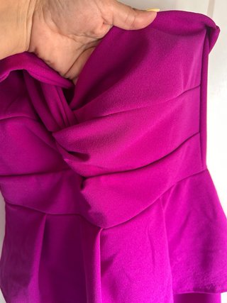 Vestido Magenta Asimétrico