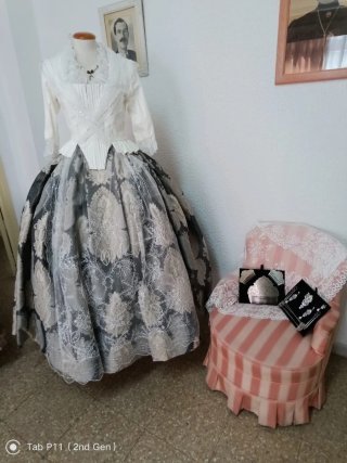 Lotes de traje de fallera completos