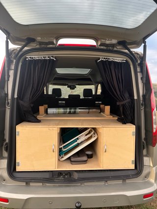 Ford Grand Tourneo Connec 2014