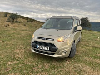Ford Grand Tourneo Connec 2014