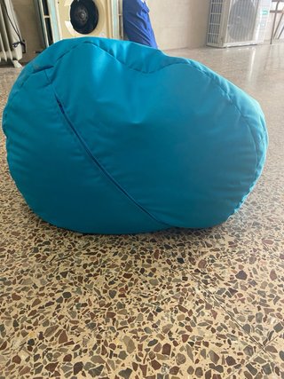 Pouf blu in tessuto