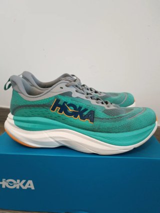 Tênis Hoka Skyflow