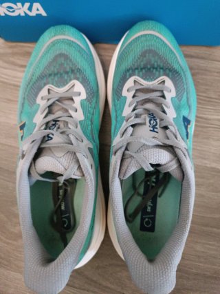 Tênis Hoka Skyflow