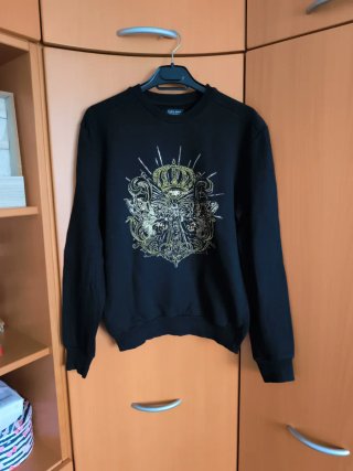 Sudadera Zara Man Negra con Estampado Dorado