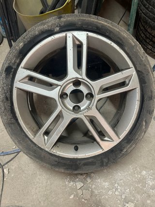 4 Llantas 17” con neumáticos para fiat