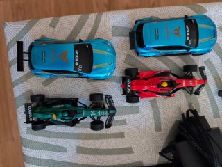 Scalextric Compact: Pista y Coches