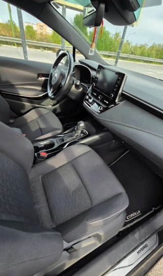 Toyota Corolla 125H Feel! e-CVT · 2020 · 59.000 km