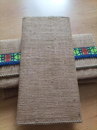 Bolso de mano beige y rosa