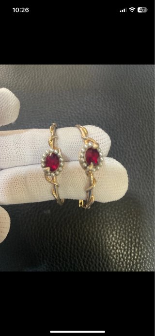 Pendientes aro Alexander McQueen oro y rubí