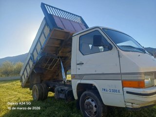 Nissan Trade