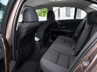 BMW 525i E60 218CV Automático · 6 cilindros