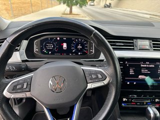 Volkswagen Passat 2021