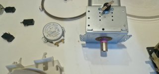 Despiece Microondas: Componentes Funcionando