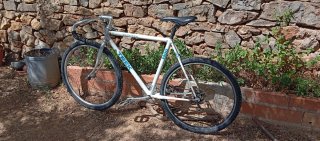 Bicicleta de carretera Trek 1400 usa aluminium