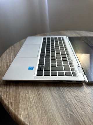 HP Elitebook x360 1040 G8 Táctil