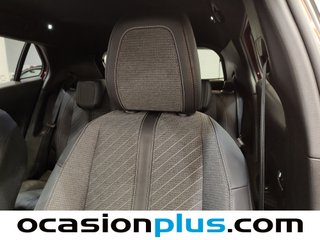 Peugeot 2008 Allure Hybrid eDCS6 107 kW (145 CV)