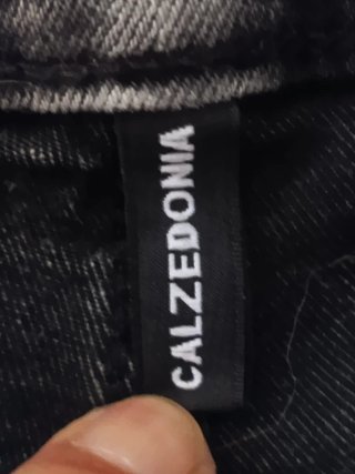 Pantalón vaquero mujer gris con pedrería