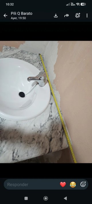 Mueble de baño de aluminio con lavabo y encimera