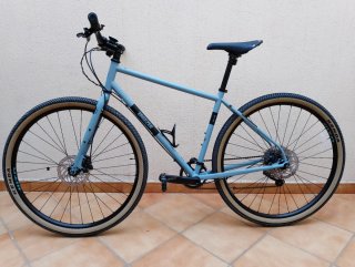 Bicicleta Gravel Breezer Radar Café Gris 29". 2023