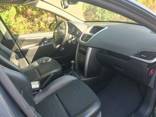 Peugeot 207 2010