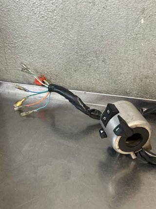 Piña Izquierda Daelim Roadwin 125 Carburación