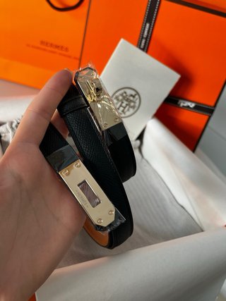 Cinturón de mujer Hermès Negro