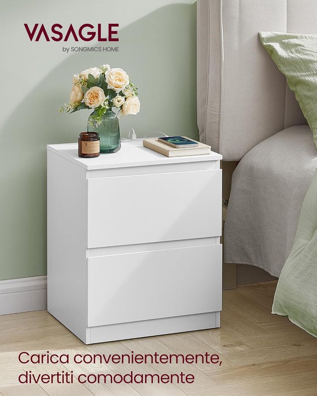 Colección KAILYN - Mesita de Noche con Toma de Corriente, Mesa, 2 Cajones, 2 Tomas AC, 2 Puertos USB-A, Sala de Estar Dormitorio, Moderna, Blanco Nube LET621W02