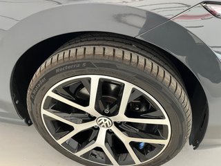 VOLKSWAGEN Golf Style 2.0 TDI 110kW 150CV DSG Variant
