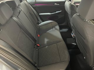VOLKSWAGEN Golf Style 2.0 TDI 110kW 150CV DSG Variant