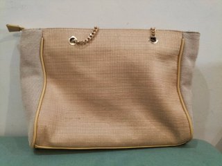 Bolso de verano beige y amarillo