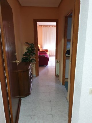 Se alquila habitación en piso compartido