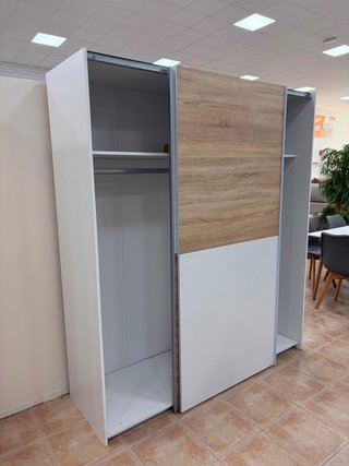 Armario puertas correderas ¡¡Gran almacenaje!!