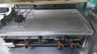 Plancha profesional restaurante con quemador