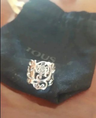 Anillo de plata con diseño calado. Talla 12