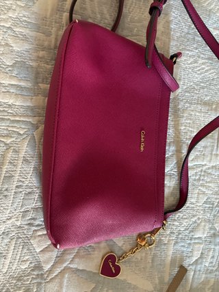 Bolso bandolera Calvin Klein fucsia