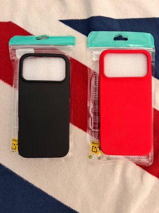 2 Fundas iPhone 17 Pro Max New Science