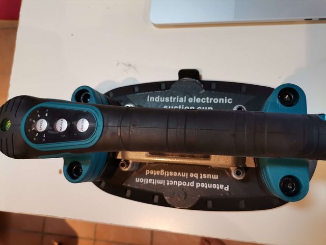Vibrador azulejos Vrietina 2 en 1 ventosa 250kg