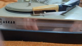 Giradischi Askar (Philips AG4100) in buone condizioni