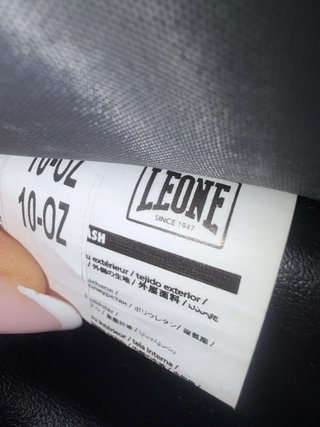 Guantes de Boxeo Leone Negros y Rojos