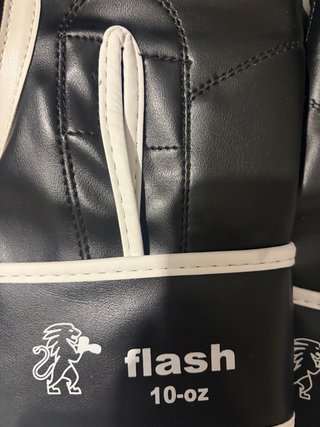 Guantes de Boxeo Leone Negros y Rojos